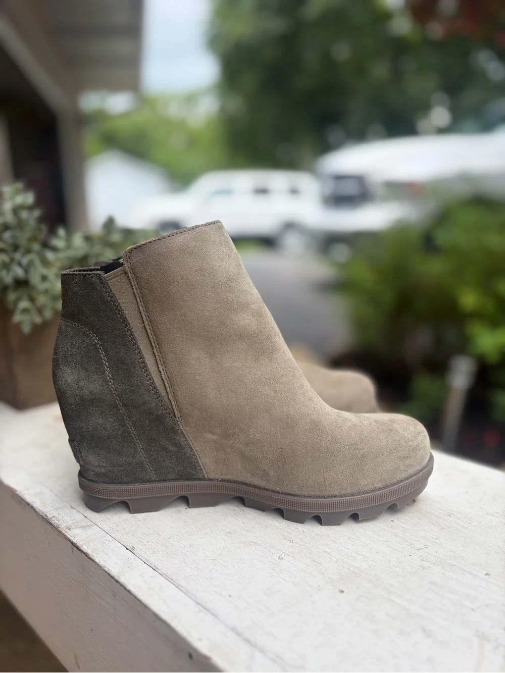 Sorel – Joan of Arctic Wedge II Zip Up Waterproof Suede Booties. – Sage – Sz. 8